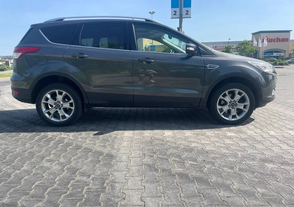 Ford Kuga cena 55000 przebieg: 105500, rok produkcji 2015 z Kraków małe 667